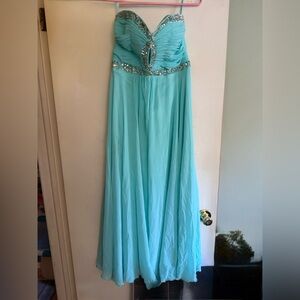 Elegant Aqua Evening Gown